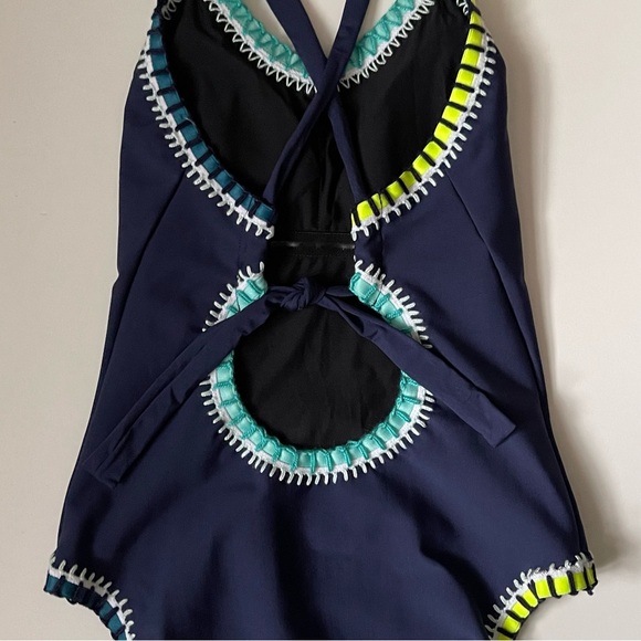 Platinum Inspired by Solange Ferrarini Women Crochet Trim OnePiece Navy Swimsuit - Picture 10 of 13
